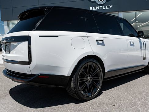 Used 2024 Land Rover Range Rover Long Wheelbase SE AWD/4WD image 13