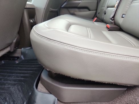 Used 2022 GMC Canyon Denali image 26