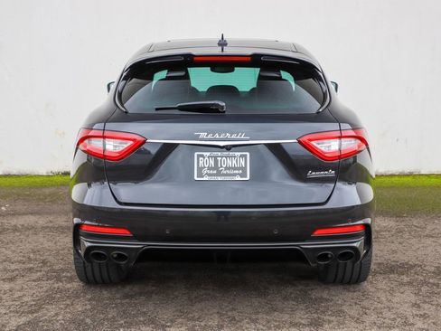 Used 2019 Maserati Levante Trofeo image 15