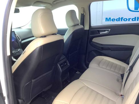 Used 2022 Ford Edge SEL w/ Convenience Package AWD/4WD image 12
