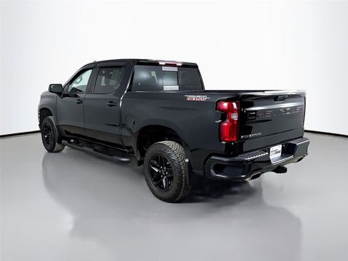 Used 2020 Chevrolet Silverado 1500 LT Trail Boss AWD/4WD image 7
