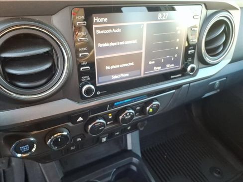 Used 2021 Toyota Tacoma TRD Sport image 31