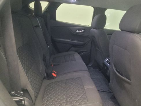 Used 2019 Chevrolet Blazer LT FWD image 19