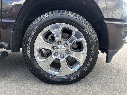 Used 2019 RAM 1500 Big Horn AWD/4WD image 14