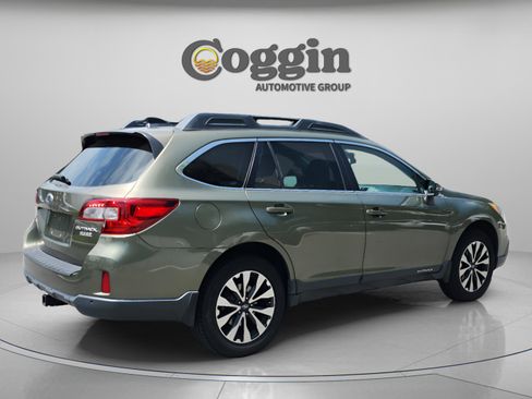 Used 2017 Subaru Outback 2.5i Limited AWD/4WD image 5