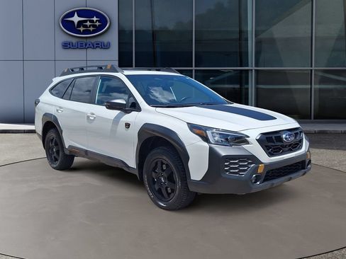 Certified 2025 Subaru Outback Wilderness w/ Wilderness Package AWD/4WD image 4