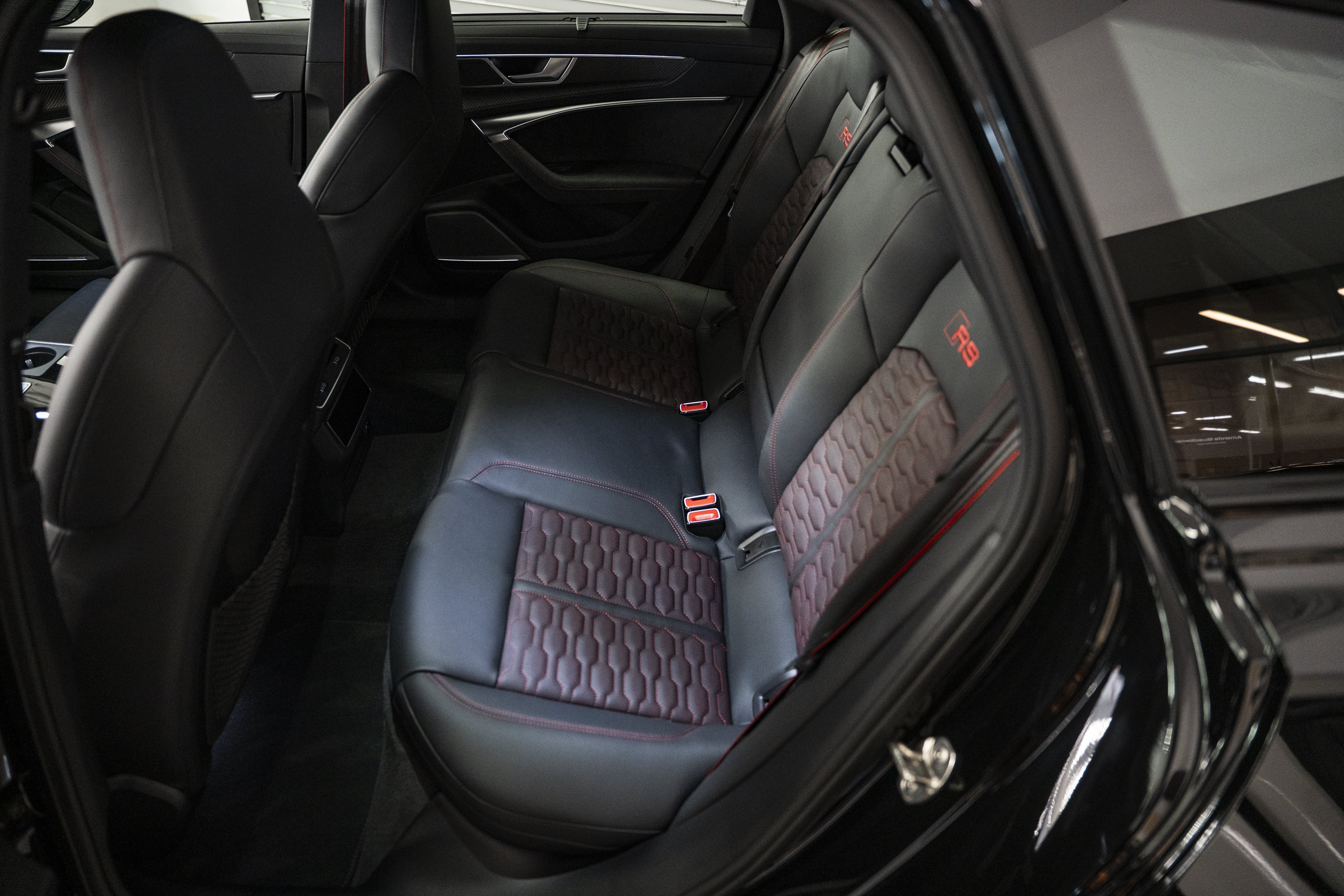 Used 2025 Audi RS 6 performance AWD/4WD image 30