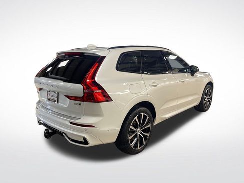 Certified 2024 Volvo XC60 B5 Plus w/ Protection Package Premier AWD/4WD image 6