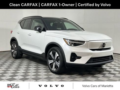 Used 2023 Volvo XC40 Recharge Plus image 1