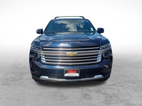 Used 2024 Chevrolet Suburban High Country AWD/4WD image 2