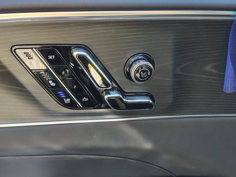 New 2026 Cadillac Lyriq Premium Luxury image 10