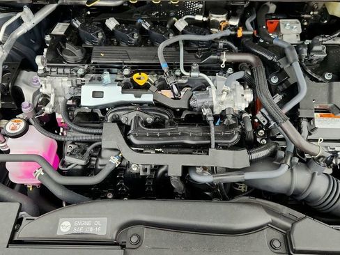 Used 2025 Toyota Prius LE image 25