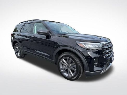 New 2026 Ford Explorer Active AWD/4WD image 8