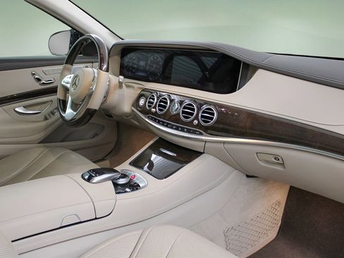 Used 2019 Mercedes-Benz S 450 Sedan image 20