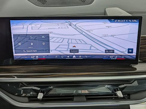 Used 2025 BMW X5 xDrive50e w/ Climate Comfort Package image 22