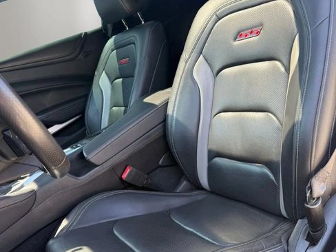 Used 2019 Chevrolet Camaro SS RWD image 12
