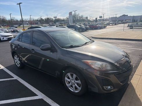 Used 2010 MAZDA MAZDA3 i Touring image 1