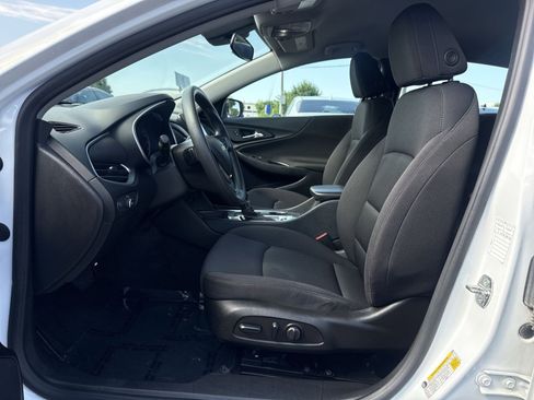 Used 2024 Chevrolet Malibu LT FWD image 13