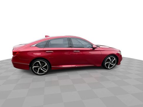 Used 2019 Honda Accord Touring image 9