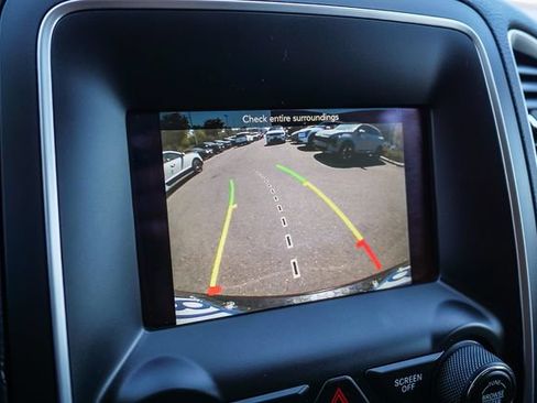 Used 2019 Dodge Durango SXT w/ 3rd Row Seating Group RWD image 26