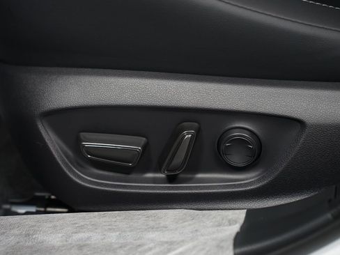 New 2026 Toyota Prius Plug-In Hybrid image 32