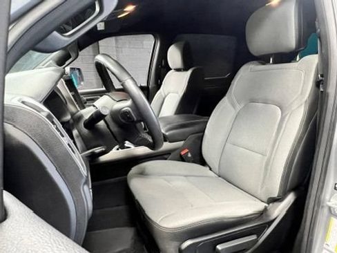 Used 2022 RAM 1500 Big Horn AWD/4WD image 7