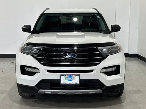 Used 2021 Ford Explorer XLT image 9