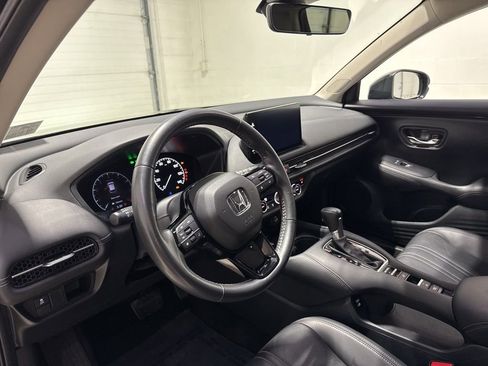 Used 2024 Honda HR-V EX-L image 7