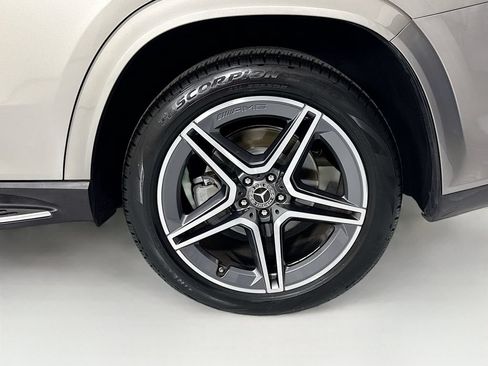 Certified 2023 Mercedes-Benz GLS 450 4MATIC image 31