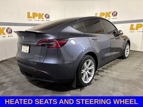 Used 2023 Tesla Model Y Long Range AWD/4WD image 3
