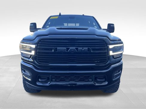Used 2024 RAM 2500 Laramie w/ Night Edition AWD/4WD image 2