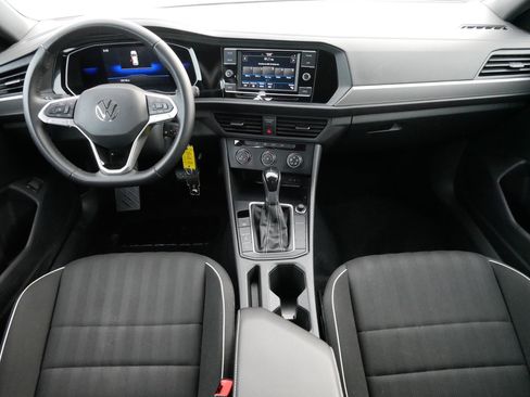 Certified 2022 Volkswagen Jetta Sport image 10