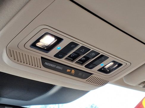 Certified 2022 Ford Explorer XLT w/ Equipment Group 202A image 24