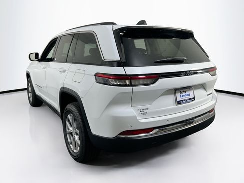 Used 2022 Jeep Grand Cherokee Limited AWD/4WD image 7