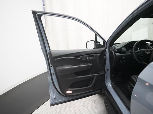 Used 2022 Honda Ridgeline Black Edition image 29