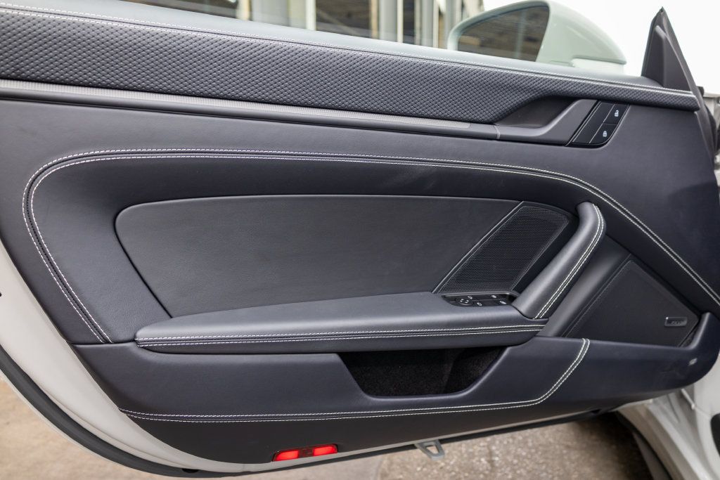 Used 2026 Porsche 911 Carrera RWD image 19