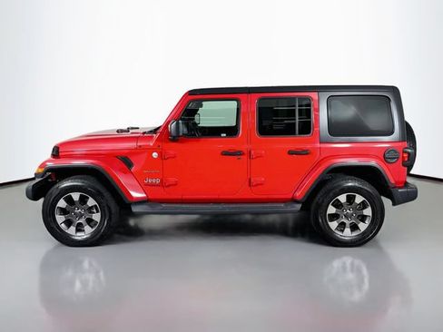 Used 2019 Jeep Wrangler Unlimited Sahara w/ Dual Top Group AWD/4WD image 10