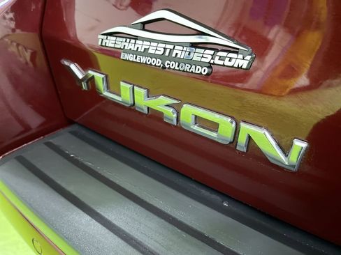 Used 2019 GMC Yukon SLT w/ Open Road Package image 13