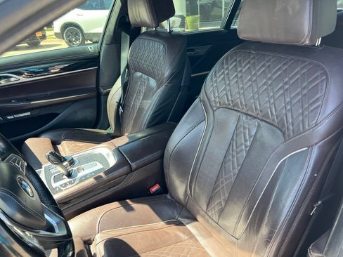 Used 2016 BMW 750i RWD image 12