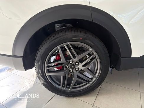 New 2026 Ford Explorer ST-Line w/ ST-Line Street Pack image 31