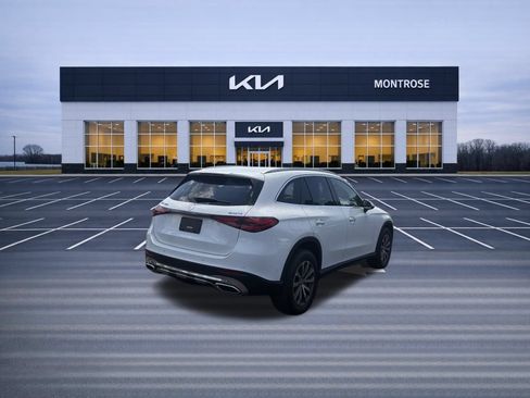 Used 2023 Mercedes-Benz GLC 300 4MATIC image 6