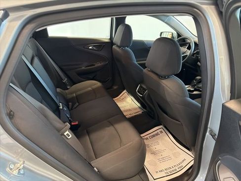 Used 2024 Chevrolet Malibu LT image 35