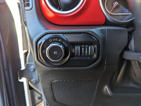 Used 2020 Jeep Wrangler Unlimited Rubicon image 14