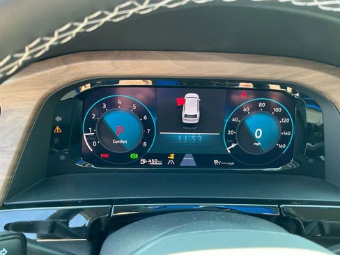 New 2026 Volkswagen Atlas SE image 11