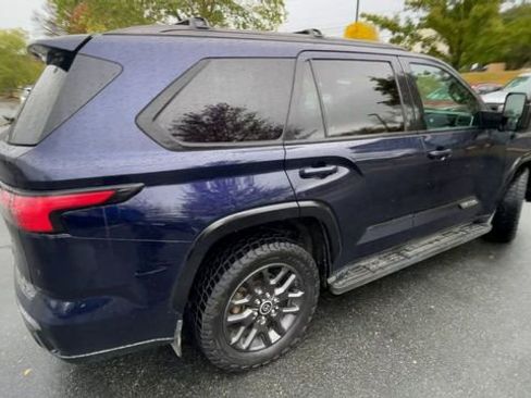 Certified 2023 Toyota Sequoia Platinum image 8