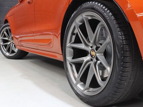 Used 2023 Porsche Macan GTS w/ Premium Package Plus image 21