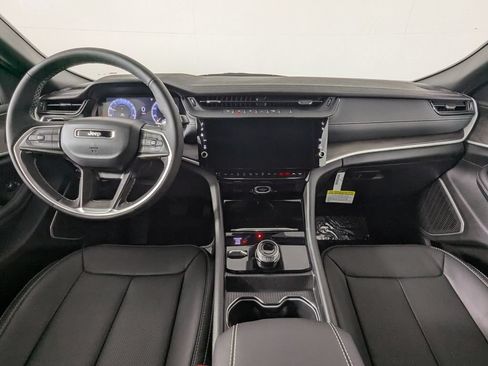 New 2026 Jeep Grand Cherokee Limited AWD/4WD image 15