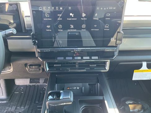 New 2026 GMC Hummer EV SUV image 18