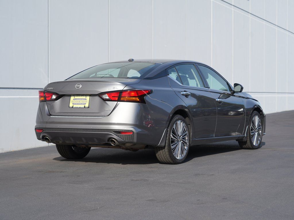 Used 2023 Nissan Altima 2.5 SL AWD/4WD image 3