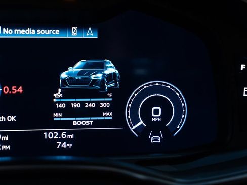 Used 2021 Audi RS 6 AWD/4WD image 34